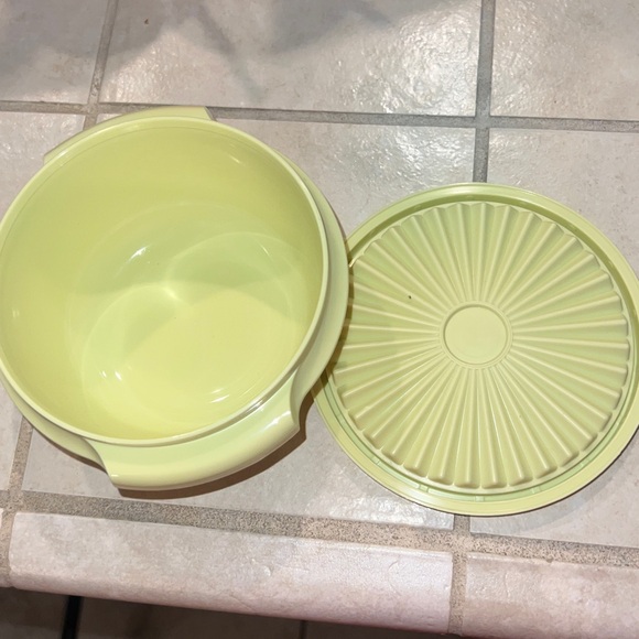Tupperware Colorful Bowl Collection - Picture 3 of 6